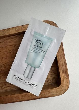 Estée lauder daywear multi-protection anti-oxidant sheer tint release moisturizer крем