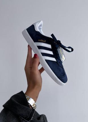Gazelle blue/white