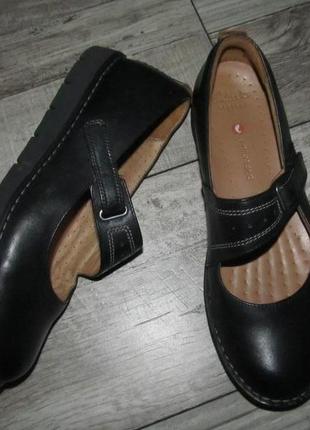 Шкіряні туфлі clarks р. 41,5 - 27см6 фото