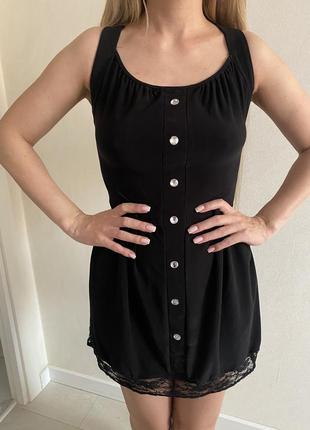 Черное платье