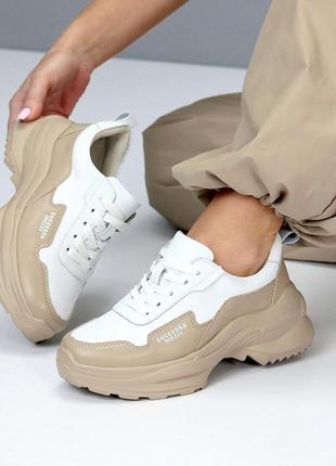Білі бежеві жіночі кросівки кеди на високій підошві потовщеній з натуральної шкіри шкіряні кросівки на високій підошві7 фото