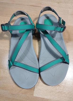 Босоніжки teva