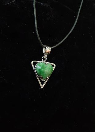 Серебряный кулон с природным изумрудом (бериллом)