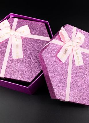 Коробка подарункова шестикутник. 3 шт/комплект. колір рожевий глітер. 19х10см.4 фото