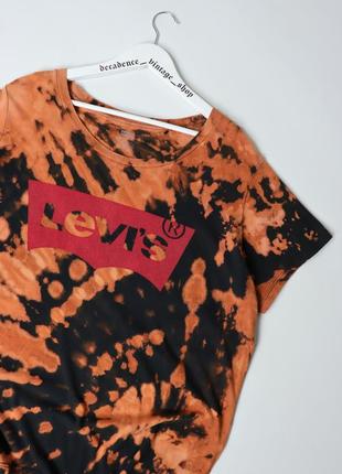 Жіноча ексклюзивна кастомна оверсайз футболка levi’s big logo tiedye. оригінал. велике лого. american vintage y2k oversize stussy zara h&m 37-38 5013 фото