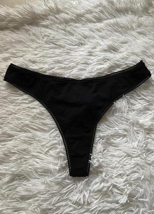 Трусики,б/у,черные стринги