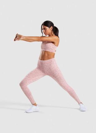 Розовый спортивный комплект в принт от gymshark лосины кофта топ лосины3 фото