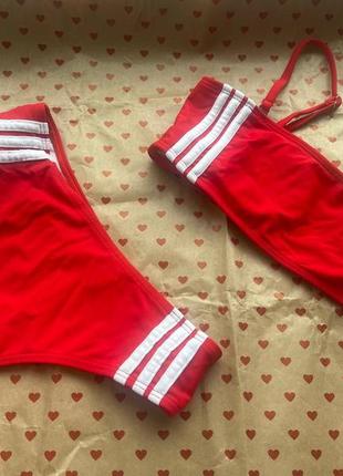 Купальник красный в стиле adidas
