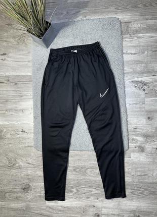 Оригинальные, спортивные штаны “nike dri-fit”