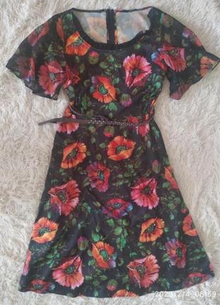Платье в цветы австрия 48