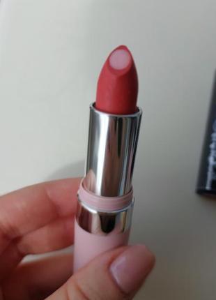 Матовая помада с гиалуроновой кислотой avon