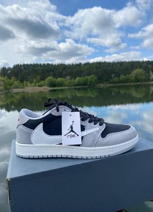 Nike air jordan low 1