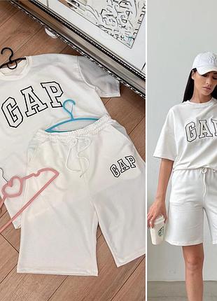 Білий костюм шортиками gap🖤