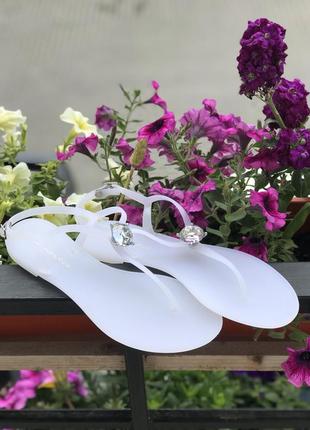 Босоніжки жіночі літні