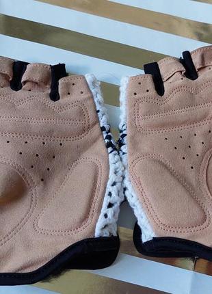 Дышачие спортивные перчатки без пальцев altura