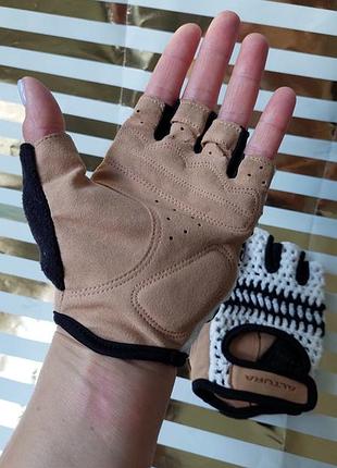 Дышачие спортивные перчатки без пальцев altura