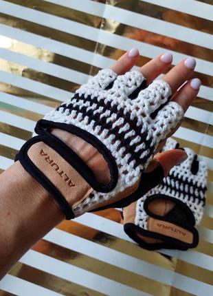 Дышачие спортивные перчатки без пальцев altura