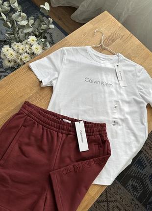 Футболка calvin klein