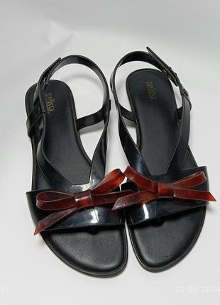 Босоножки женские melissa