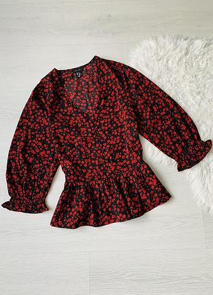 Гарний топ, блуза, блузка з гудзиками та обʼємними рукавами від new look