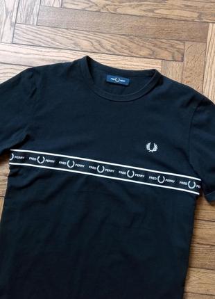 Чоловіча футболка fred perry taped chest3 фото