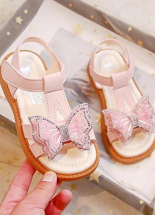 Дитячі босоніжки на дівчинку