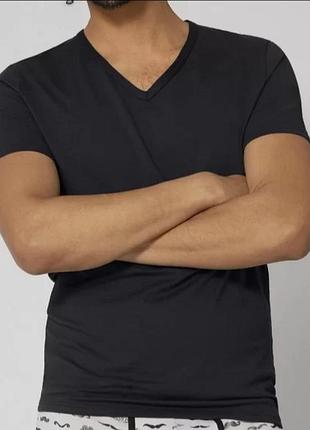 Коттонова, бавовняна, хлопкова футболка sloggi vобразний виріз чорна