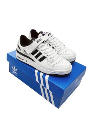 Жіночі кросівки adidas forum 84 white black білі з чорним