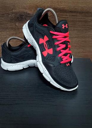 Кроссовки under armour