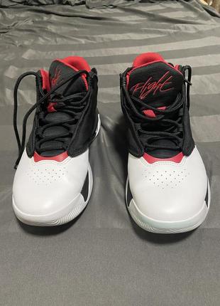 Чоловічі кросівки air jordan max aura 4 black white red dn3687-061