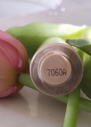 Shiseido future solution lx total radiance foundation тональний засіб з ефектом сяяння5 фото