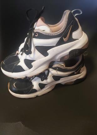 Кросівки nike