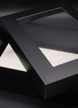 Збірні картонні коробки з віконечком. колір чорний. 30х23х9см3 фото