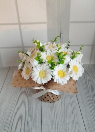 Букет із мила ручної роботи ромашки