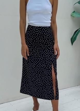 Спідниця з розрізом