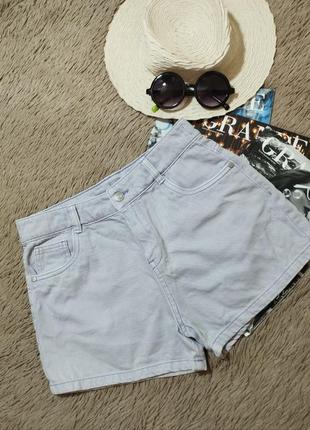 Классные короткие джинсовые шорты