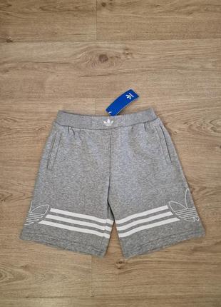 Новые шорты утепленные adidas оригинал размер 9-10 лет