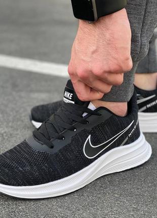 Мужские кроссовки nike zoom.