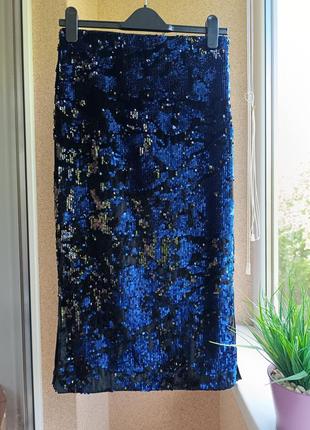 Супер стильная, нарядная, прямая юбка миди в пайетки