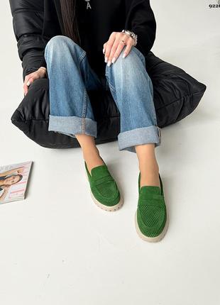 Женские лоферы из натуральной замши