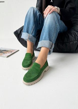 Женские лоферы из натуральной замши