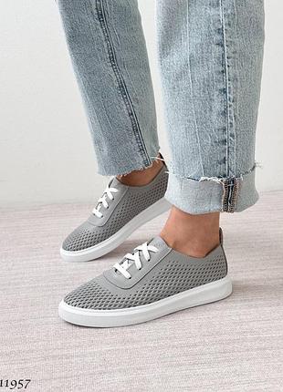 Сірі жіночі кросівки кеди мокасини з наскрізною перфорацією з натуральної шкіри...