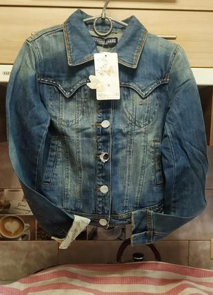 Куртка жіноча джинсова, джинси
