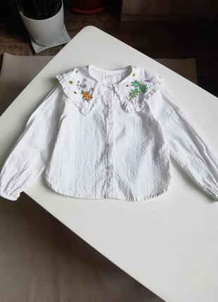 Неймовірна блуза з трендовим комірцем з вишивкою1 фото