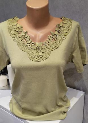 Футболка жіноча