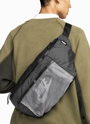 Поясная сумка бананка на пояс nike nk tech waistpack - trl черно-серая