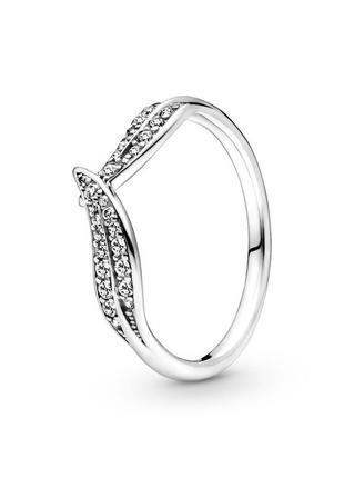 Серебряное кольцо кольца пандора pandora 199533c01 блестящее листья с камнями камнем серебро проба s925 ale новое с биркой и пломбой