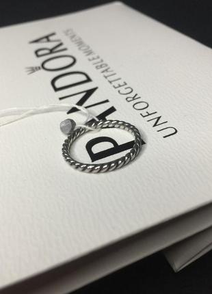 Серебряное кольцо кольца пандора pandora 190602 дорожка жгут скрученный серебро проба s925 ale новое с биркой и пломбой