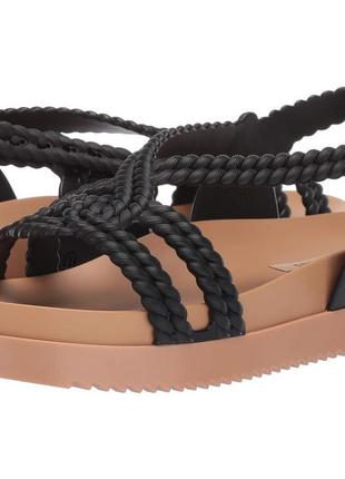 Босоніжки, сандалі melissa. оригінал 8 (24,7 см)