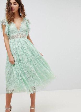 Кружевное платье миди для выпускного с оборками на рукавах asos design